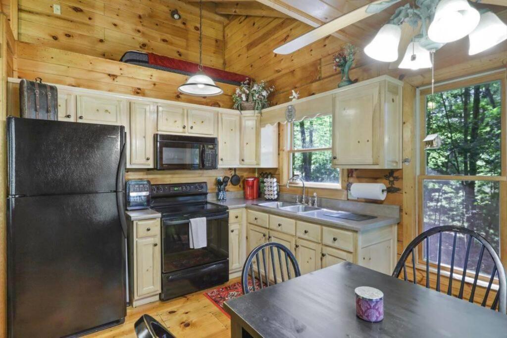 Open Studio Lodge At Little Rock Creek Cherry Log Exteriör bild